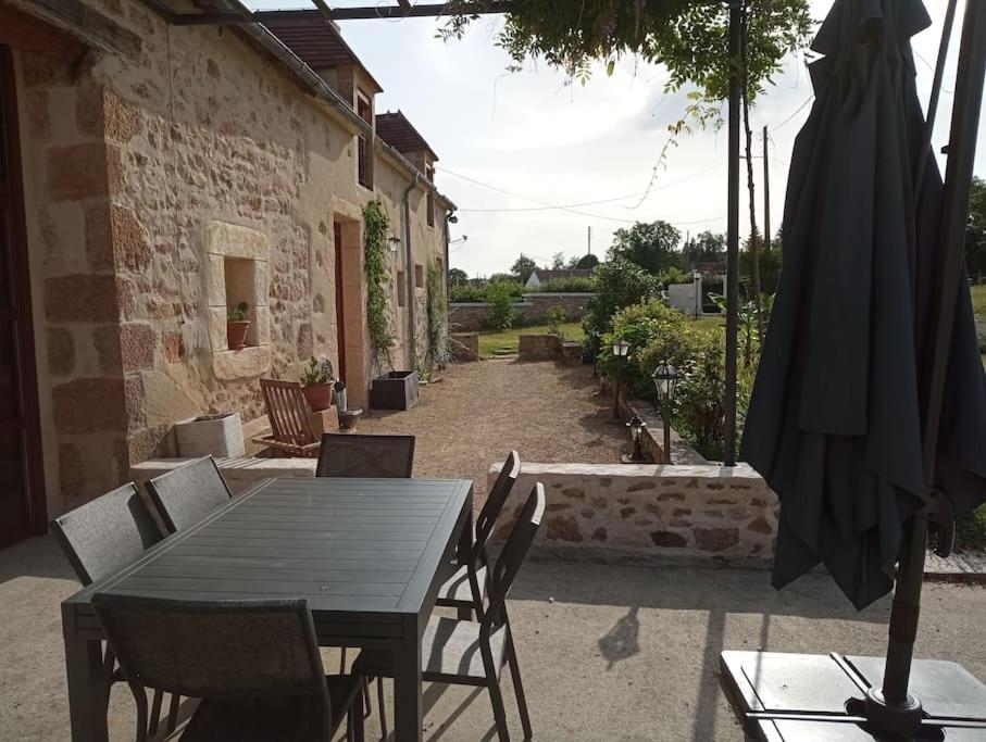 Longere Berrichonne, Calme Absolu, 13 Personnes Villa Saint-Pierre-les-Etieux ภายนอก รูปภาพ
