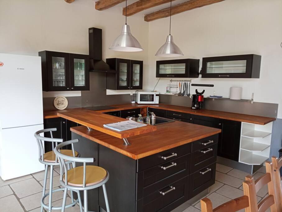 Longere Berrichonne, Calme Absolu, 13 Personnes Villa Saint-Pierre-les-Etieux ภายนอก รูปภาพ